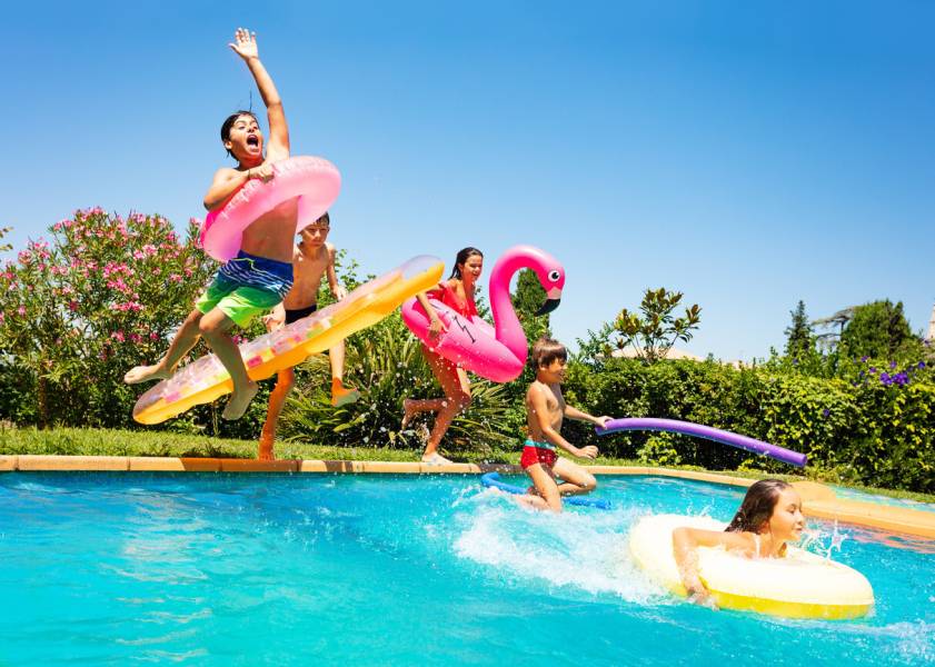 9-consejos-para-la-fiesta-perfecta-en-la-piscina-del-4-de-julio 6 consejos para la fiesta perfecta en la piscina